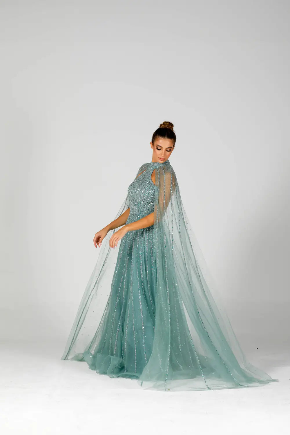 Isabella Luxe Secondary image